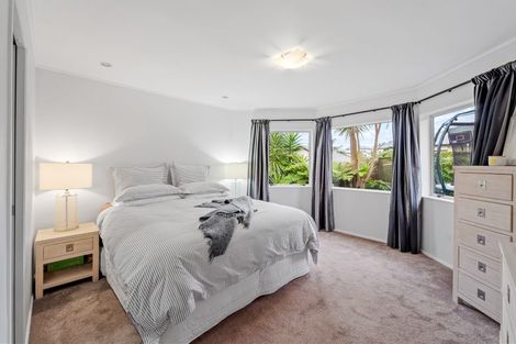 Photo of property in 27 Ponderosa Drive, Oteha, Auckland, 0632