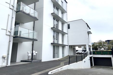 Photo of property in 2/15 Peterborough Street, Christchurch Central, Christchurch, 8013