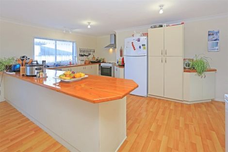 Photo of property in 128 Jeffs Road, Flat Bush, Auckland, 2016