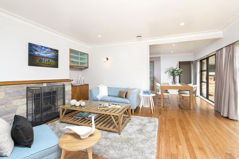 Photo of property in 1347 Waiuku Road, Waiuku, 2681