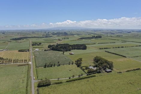 Photo of property in 90 Wirihana Road, Hawera, 4674