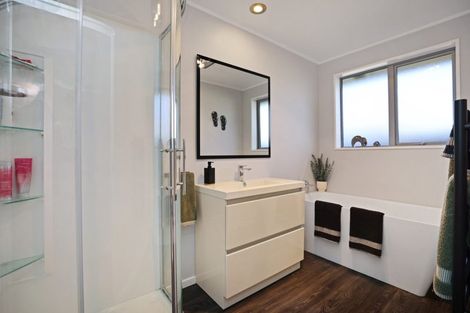 Photo of property in 32 Grove Street, Tinwald, Ashburton, 7700