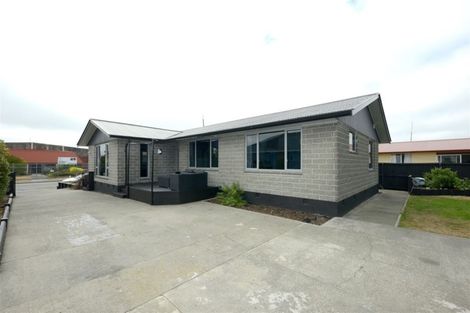 Photo of property in 42 Te Rama Place, Wainoni, Christchurch, 8061