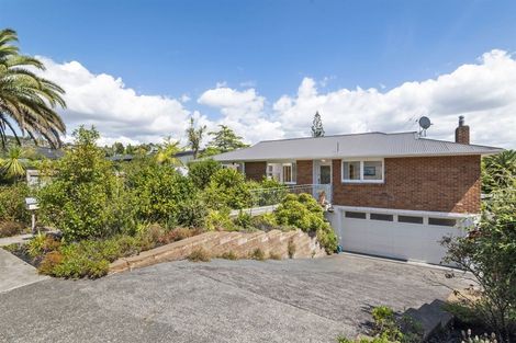 Photo of property in 43 Newhaven Terrace, Mairangi Bay, Auckland, 0630