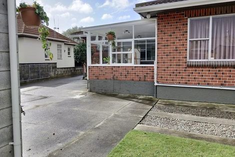 Photo of property in 26 Ihle Street, Terrace End, Palmerston North, 4410