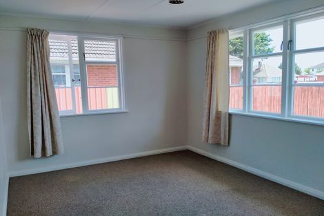 Photo of property in 72 Hewer Crescent, Naenae, Lower Hutt, 5011