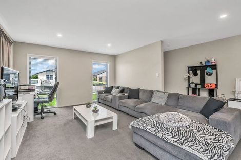 Photo of property in 52 Longcot Drive, Rolleston, 7615