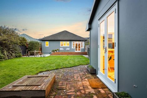 Photo of property in 257 Centaurus Road, Saint Martins, Christchurch, 8022