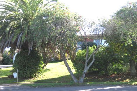 Photo of property in 12 Golders Place, Howick, Auckland, 2014