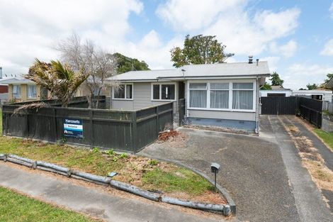 Photo of property in 52 Halswell Crescent, Westbrook, Palmerston North, 4412