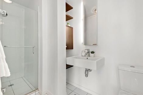 Photo of property in Montreaux Apartments, 10d/164 The Terrace, Wellington Central, Wellington, 6011