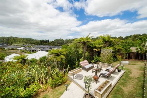 Photo of property in 88 Pohutukawa Parade, Riverhead, 0820