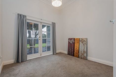Photo of property in 10 Manson Street, Terrace End, Palmerston North, 4410