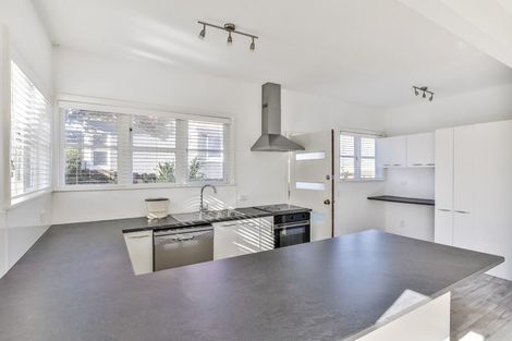 Photo of property in 17 Tyburnia Avenue, Mount Albert, Auckland, 1025