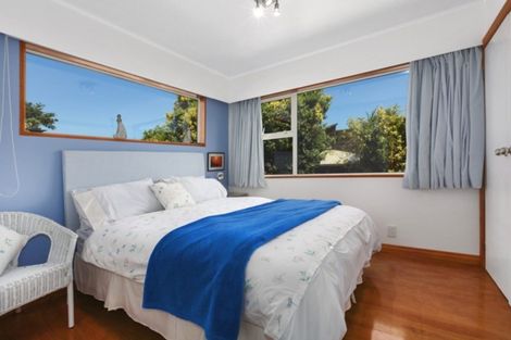 Photo of property in 10 The Track, Plimmerton, Porirua, 5026