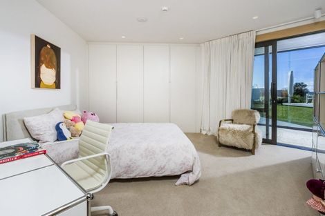 Photo of property in 19 Brighton Terrace, Mairangi Bay, Auckland, 0630
