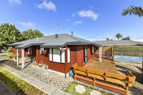 Photo of property in 96 Sandspit Road, Waiuku, 2123