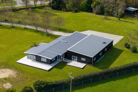 Photo of property in 32 Royd Road West, Makauri, Gisborne, 4071