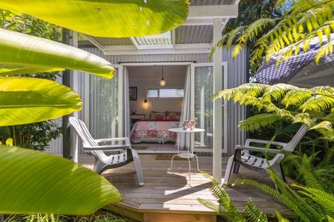 Photo of property in 15 Pomare Road, Russell, 0202