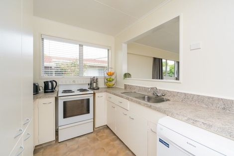 Photo of property in 11 Raglan Avenue, Cloverlea, Palmerston North, 4412