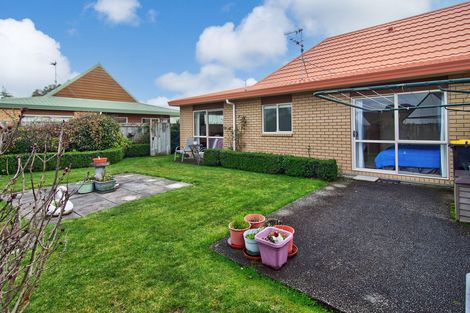 Photo of property in Holdsworth Villas, 38/2 William Donald Drive, Solway, Masterton, 5810