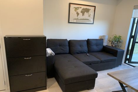 Photo of property in 1/21 Newham Place, Henderson, Auckland, 0612