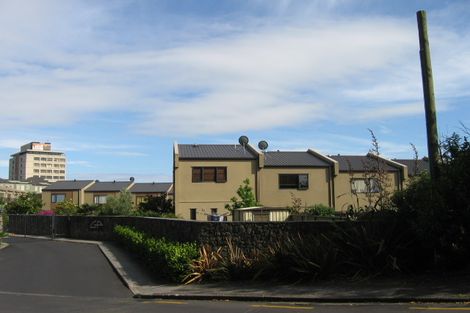 Photo of property in Greenwich Apartments, 9/3 Burton Street, Grafton, Auckland, 1010