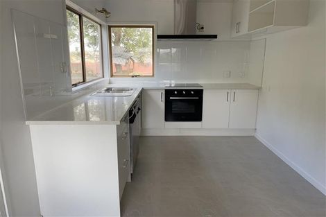 Photo of property in 5 Makepiece Place, Chatswood, Auckland, 0626