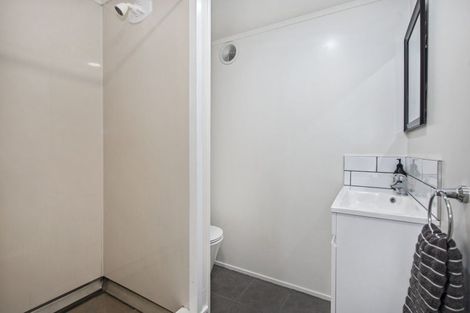 Photo of property in 5 Memorial Drive, Parahaki, Whangarei, 0112