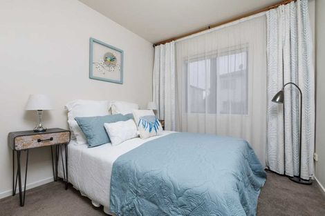 Photo of property in 40/22 Northcross Drive, Oteha, Auckland, 0632