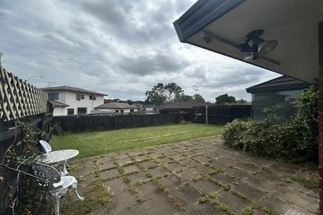 Photo of property in 3/8 Solana Court, Botany Downs, Auckland, 2010