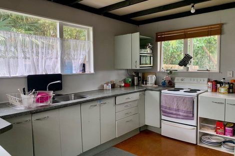 Photo of property in 74 Bays Road, Orere Point, Papakura, 2585
