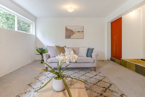 Photo of property in 3 Woodstock Terrace, Tawa, Wellington, 5028