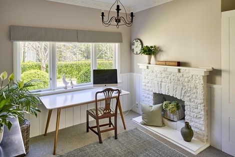 Photo of property in 280 Paekakariki Hill Road, Paekakariki Hill, Porirua, 5381