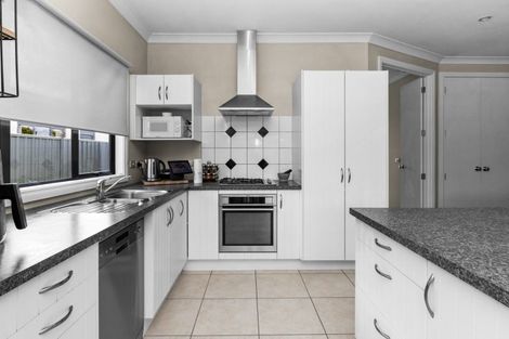 Photo of property in 25 Pacific Avenue, Poraiti, Napier, 4112