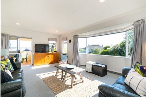 Photo of property in 60 Lucknow Road, Havelock North, 4130