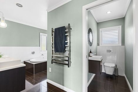 Photo of property in 12a Ash Place, Whalers Gate, New Plymouth, 4310