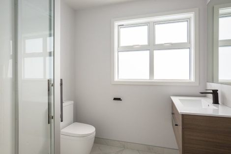 Photo of property in 8 Parekareka Lane, Kenepuru, Porirua, 5022