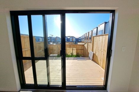 Photo of property in 7/36 Westgate Drive, Westgate, Auckland, 0614