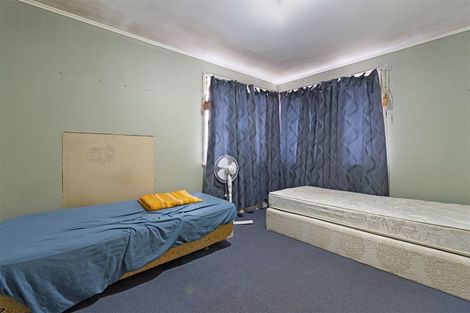 Photo of property in 97 Cobham Crescent, Kelston, Auckland, 0602