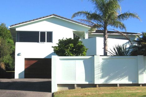 Photo of property in 556a Beach Road, Rothesay Bay, Auckland, 0630