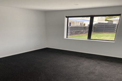 Photo of property in 188b Seaview Road, Westown, New Plymouth, 4310