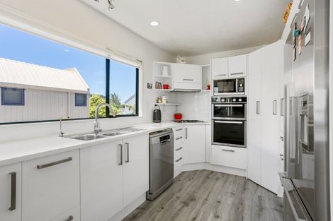 Photo of property in 620 Harbour View Road, Whangamata, 3620