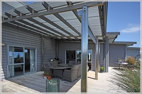 Photo of property in 10 Story Street, Foxton Beach, Foxton, 4815