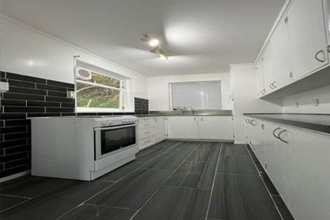 Photo of property in 9 Epsom Way, Karori, Wellington, 6012