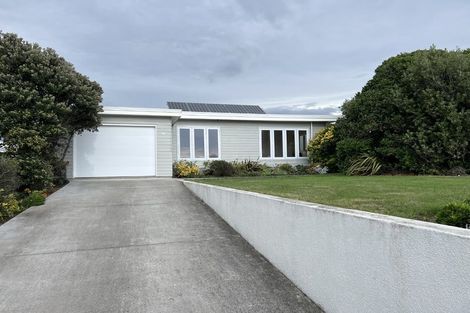Photo of property in 460 Marine Parade, South New Brighton, Christchurch, 8062