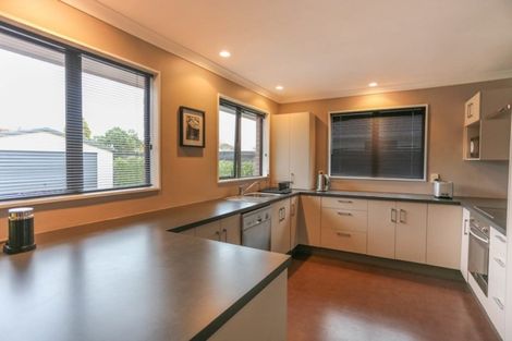 Photo of property in 39 Bevington Street, Avonhead, Christchurch, 8042