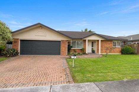 Photo of property in 1 Glanworth Place, Dannemora, Auckland, 2016