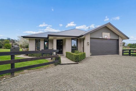 Photo of property in 166 Swamp Road, Loburn, Rangiora, 7472