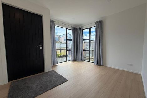 Photo of property in 105 Waekahu Road, Westgate, Auckland, 0814